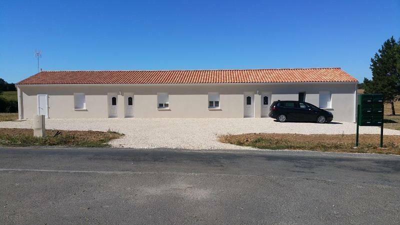 Hendia Apartment Jonzac Exterior photo